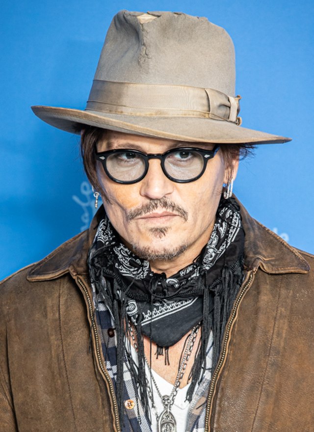 Who is Johnny Depp Dating?